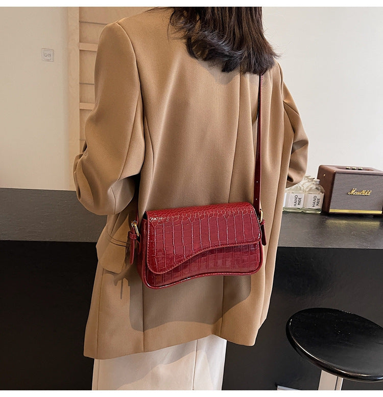 Flip Magnetic Snap Shoulder Messenger Bag Fashion Simple Portable Organ Bag